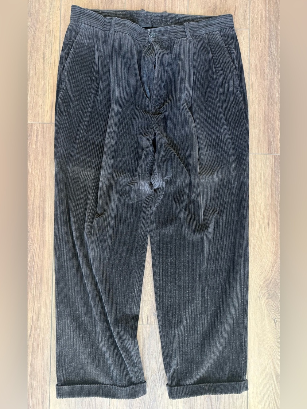 VTG Baracuta Mens Pleated Corduroy Trousers Black Cuffed Pants Size 38x30